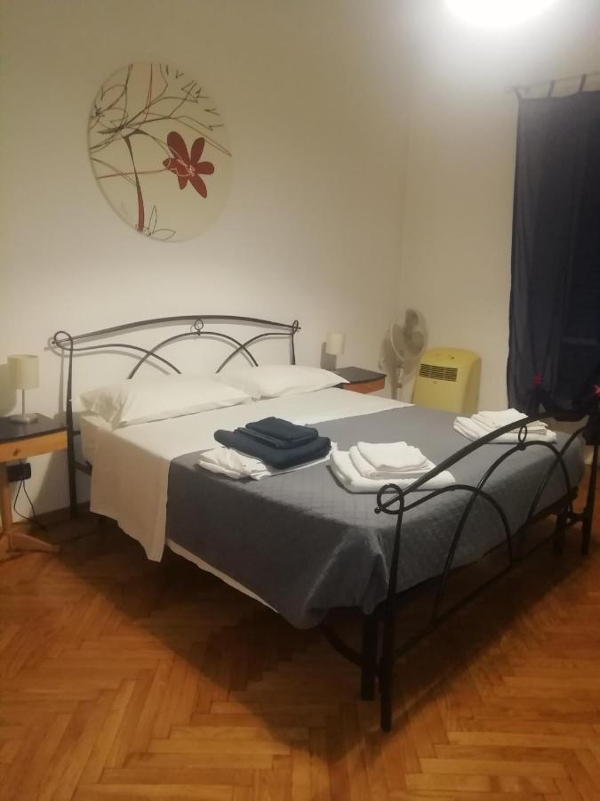 Apartmán A Casa Di Isotta Turín Exteriér fotografie